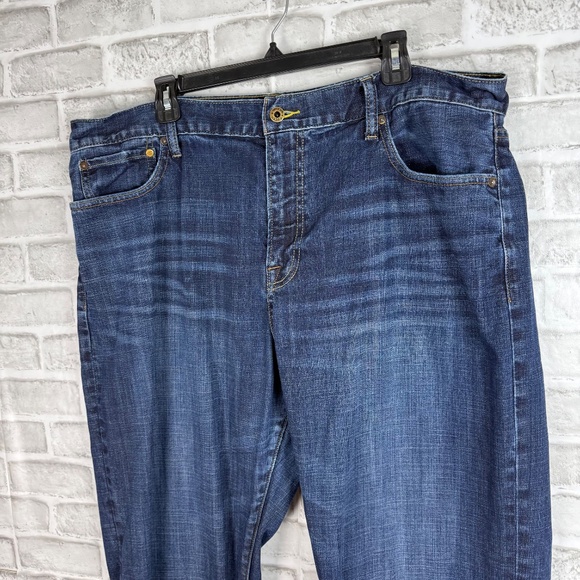 Lucky Brand 329 Classic Straight Leg Dark Wash Denim Jeans Mens 42 x 34 Stretch - Picture 2 of 13